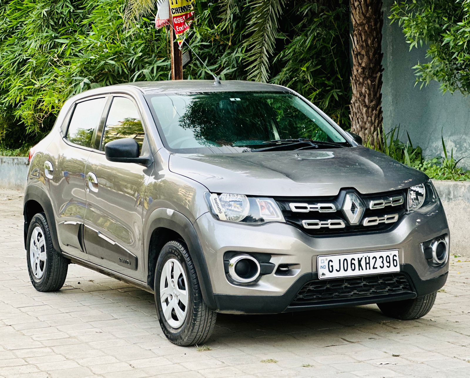 View Renault KWID - Image 6 | Reseller Bazzar Renault KWID - Image 6 in Vadodara